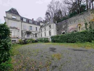  Htel Particulier  vendre 15 + pices 810 m