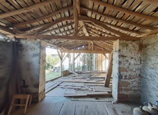  Remise / Grange � vendre 2 pi�ces 150 m�