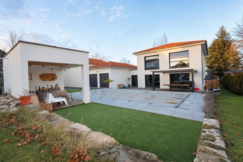 Saint-Maurice de Lignon:Villa contemporaine de 157 m2 habitables, 3 chambres sur terrain paysager de 1700 m2 avec piscine