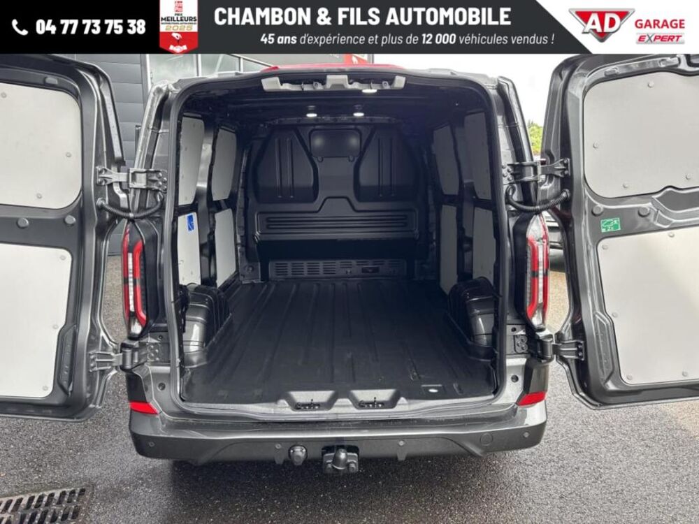 Transit Custom FOURGON 320 L1H1 2.0 ECOBLUE 170 CH BVA8 4X4 SPORT Prix: 408 2026 occasion 42320 La Grand-Croix
