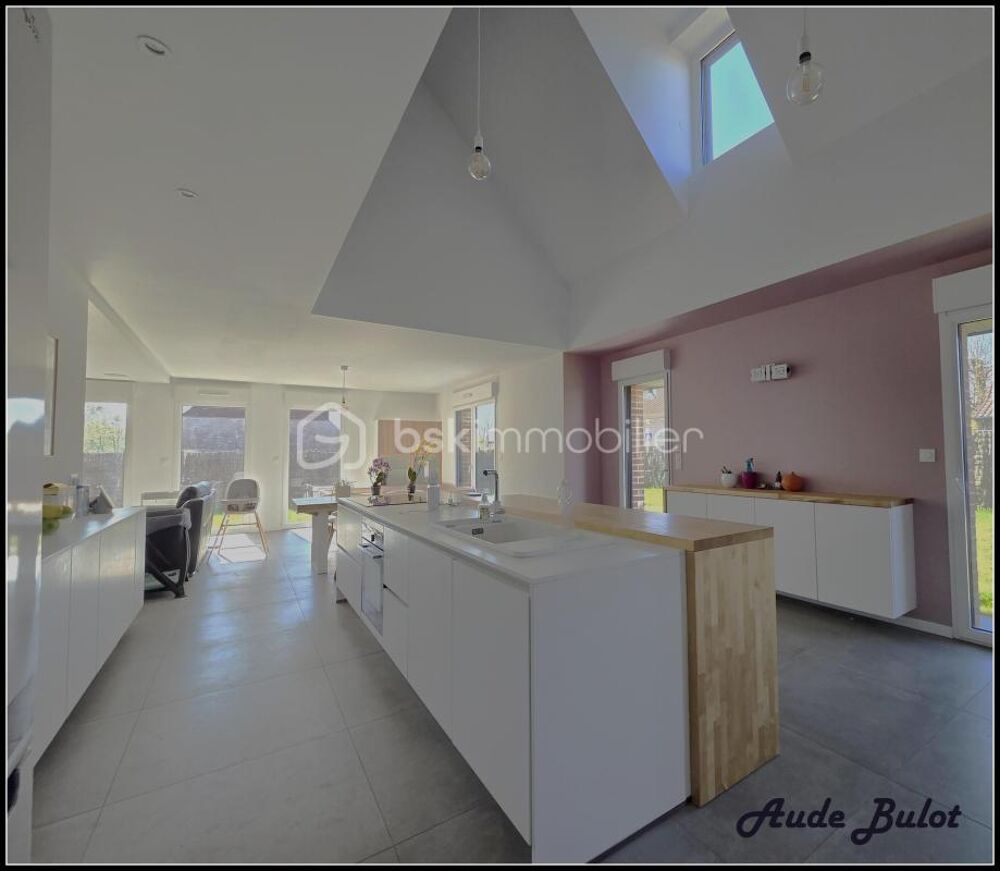 Demeure du Nord individuelle en semi plain-pied  150m², offrant confort moderne, luminosité exceptionnelle et finitions soignée