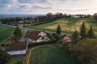  Maison � vendre 9 pi�ces 264 m�