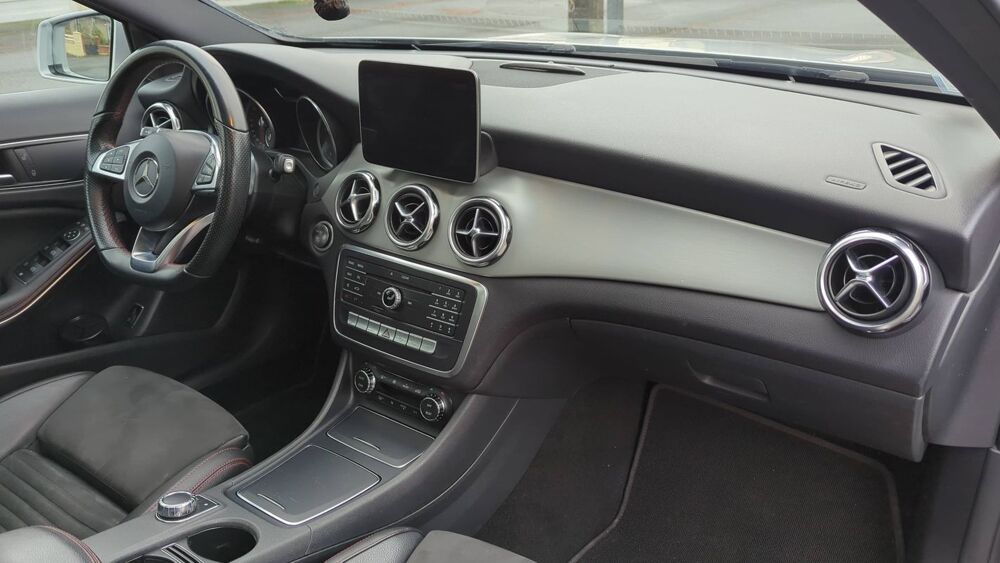 Classe GLA I 200 156 7G-Tronic Fascination - Automatique Toit ouvrant 2017 occasion 59480 La Bassee