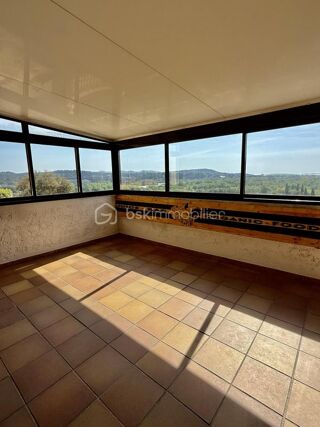  Maison � vendre 6 pi�ces 220 m�