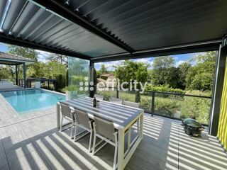  Villa à vendre 8 pièces 212 m²