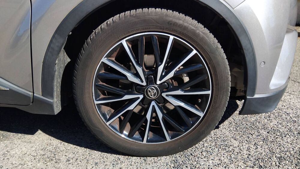 C-HR 1.8 VVT-i 122 Hybrid CVT Collection 2018 occasion 69580 Sathonay Village