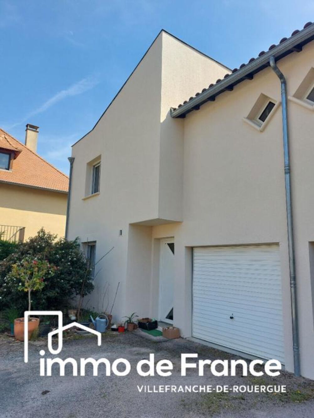 Appartement T3 70.28m² garage, parking, terrasse et jardinet