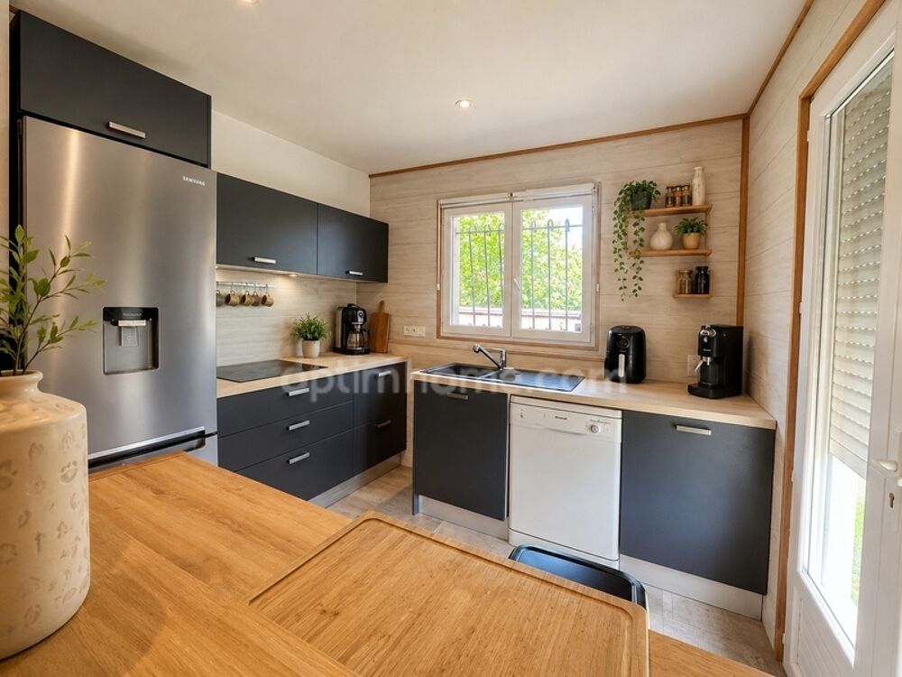 Maison de plain-pied 92 m²  3 chambres, suite parentale, jardin et terrasse à Saint-Laurent-Médoc