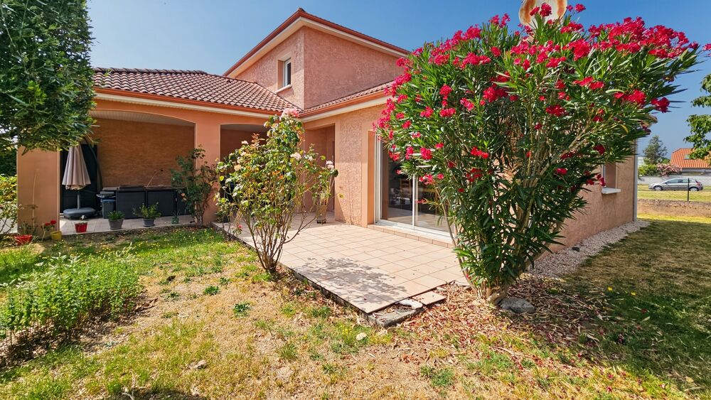 Maison à vendre 5 pièces, 4 chambres avec jardin et garage à LALOUBERE (65)