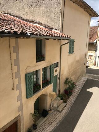 Location Maison Maison de 110m2 à louer sur Val-Revermont Val revermont