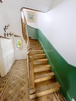  Propri�t�/ch�teau � vendre 9 pi�ces 256 m�