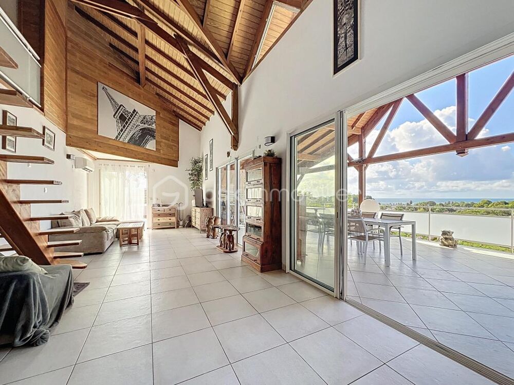 � vendre  Villa Sainte-Anne (97180)