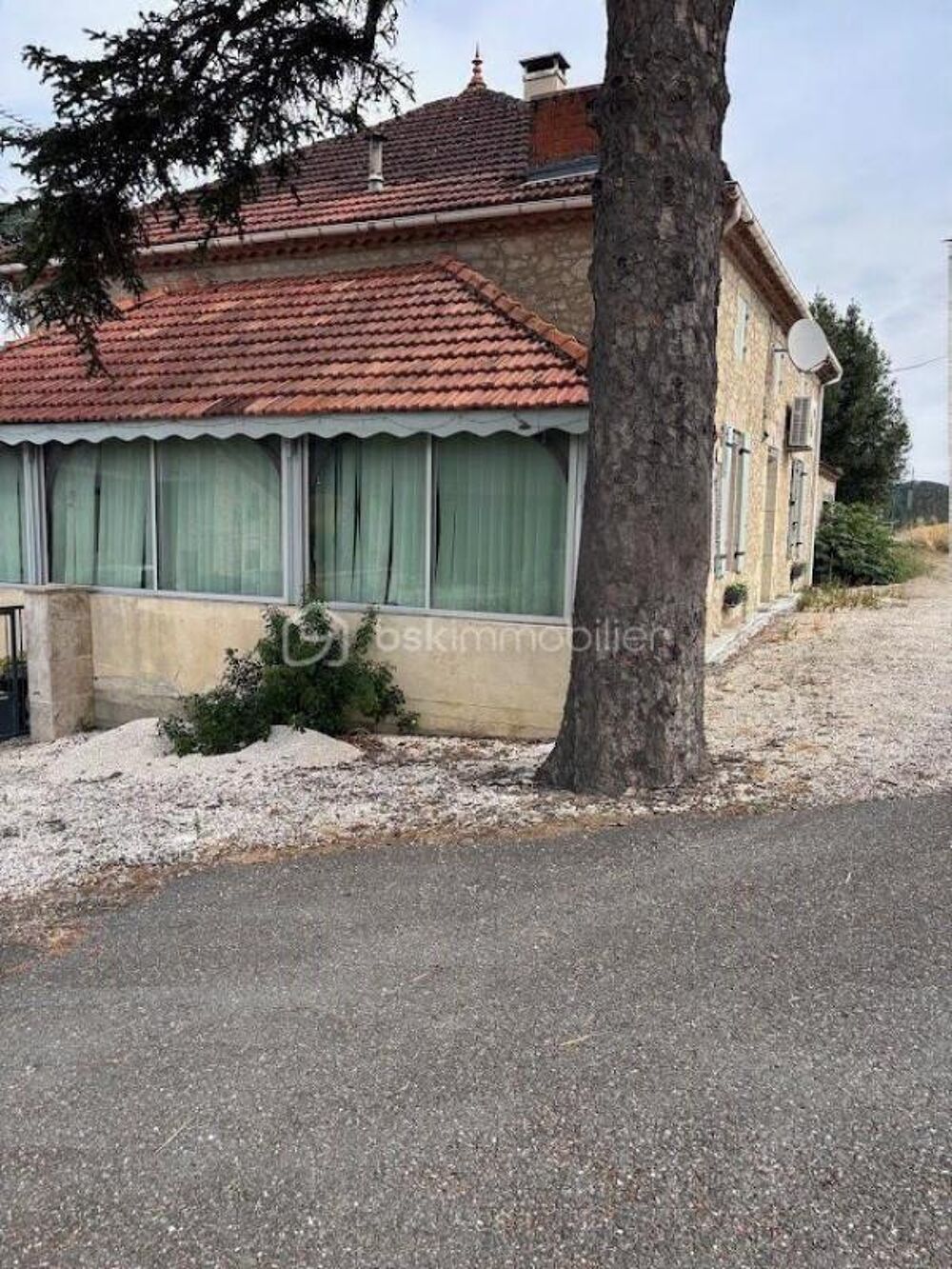 AV Maison en pierre dépendances terrain
