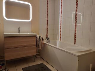  Appartement à louer 2 pièces 61 m²