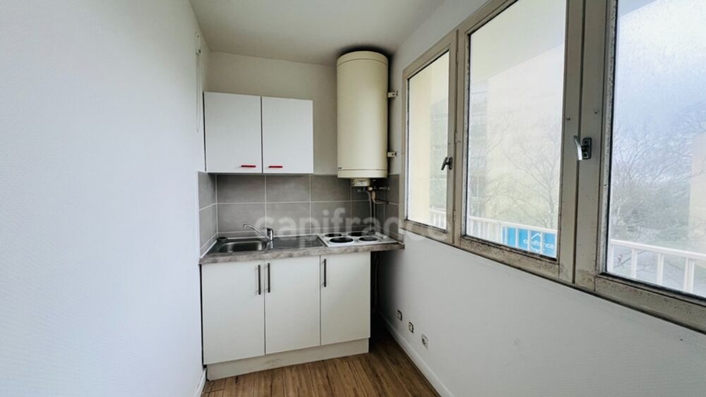 Vente Appartement Dpt Finistre (29),  vendre QUIMPER appartement studio de 26 m habitable situ au 3me tage Quimper