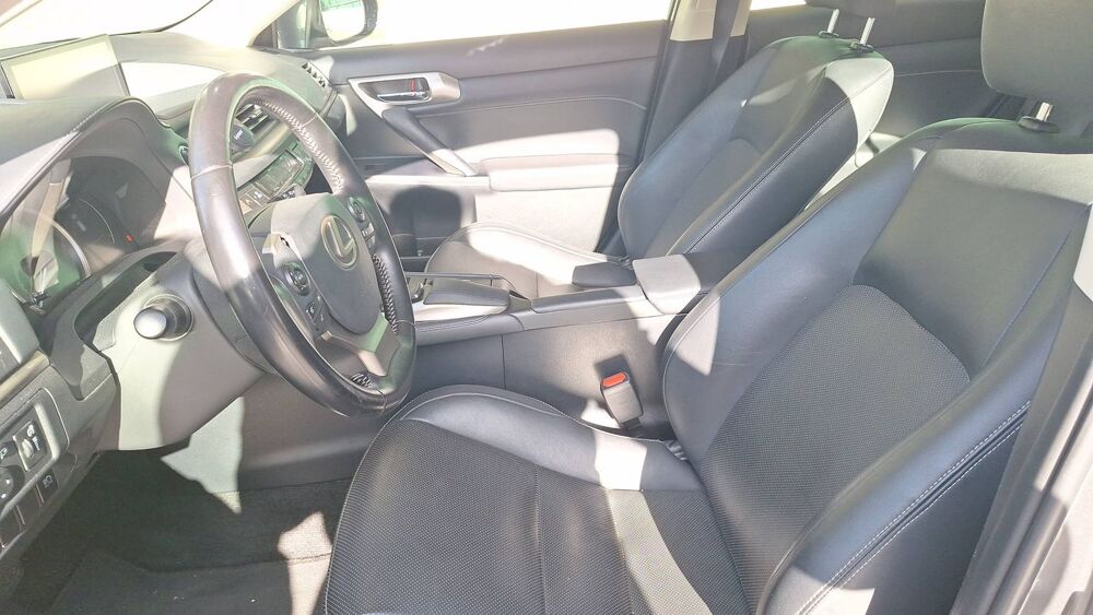 CT 1.8 VVT-i 136 Luxe - Automatique Entretien constructeur 2019 occasion 92110 Clichy