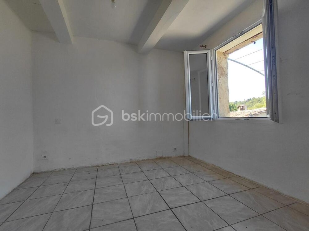 Vente Maison La Roque-sur-Pernes : un refuge bucolique aux portes de L'Isle-sur-la-Sorgue, entre maison de famille et investissement d'avenir Pernes les fontaines
