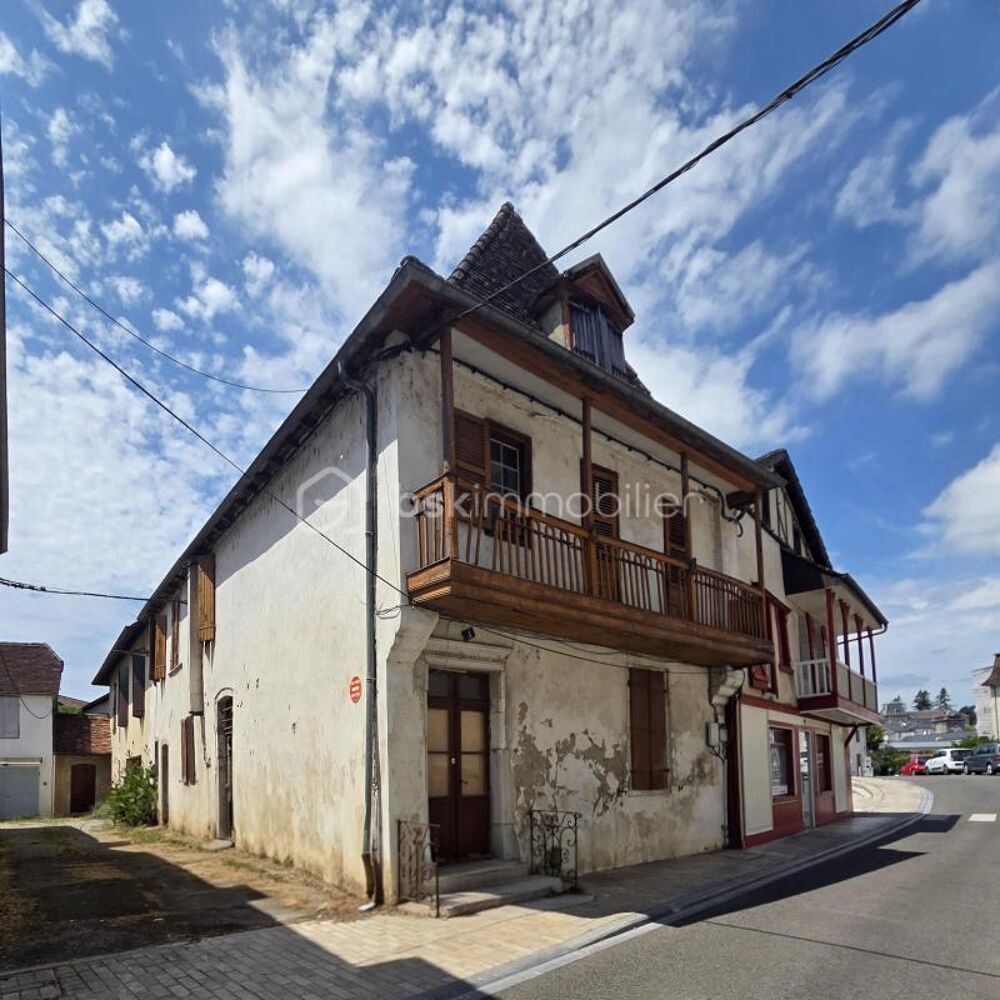 Maison 9 pièces 240 m² · à Salies de Bearn · 240 m² · 117 000 €