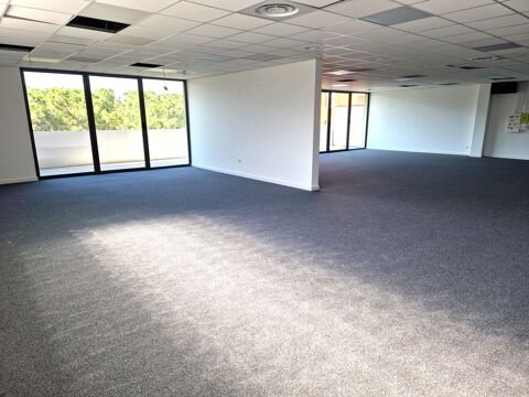   A louer, Bureau, 200 m², Saint Isidore, Plaine du Var, Nice 06200, Alpes-Maritimes 
