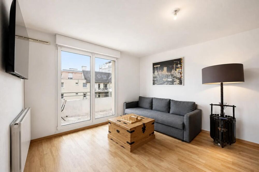 Appartement lumineux de 3 pièces avec terrasse à Strasbourg