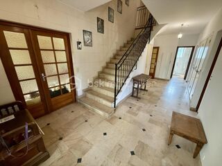  Maison � vendre 7 pi�ces 205 m�