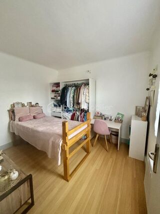  Immeuble � vendre 13 pi�ces 200 m�