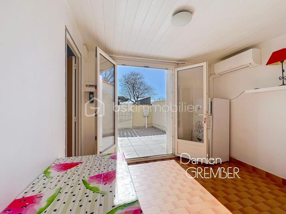 Appartement familial plain-pied avec terrasse XXL, piscine privée et plage à pied ????
