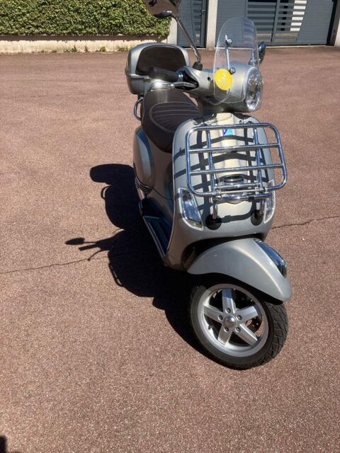 Scooter PEUGEOT 2013 occasion Genas 69740
