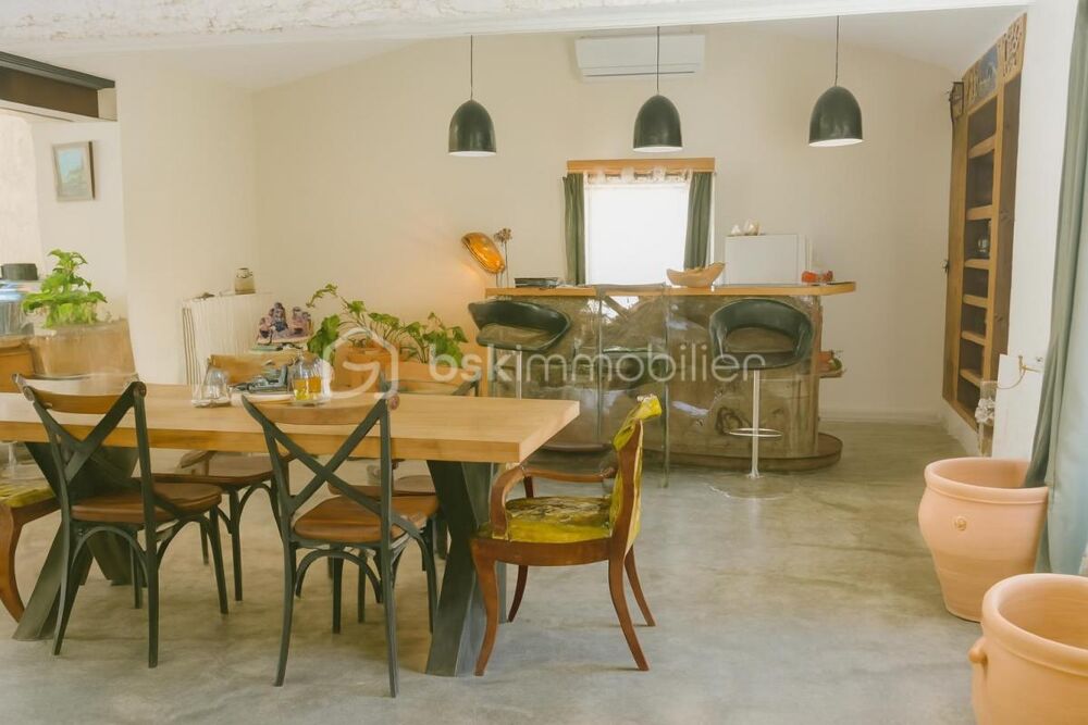 Vente Maison Village à 15 minutes de Nimes – Parignargues -Maison style loft avec cachet industriel et pierres apparentes – Nimes