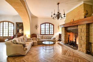  Propriété/château à vendre 6 pièces 281 m²