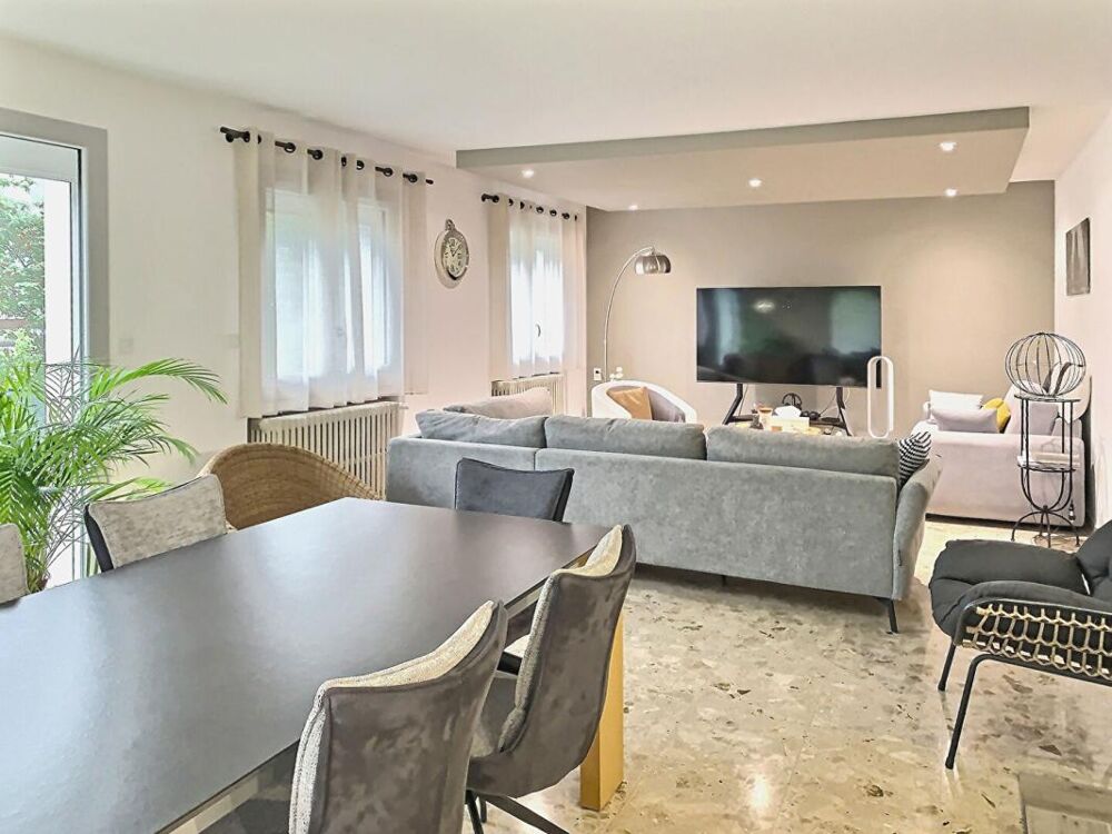 Appartement 10 pièces 4 chambres Digne Les Bains 153 m2 + T2 indépendant 40m2