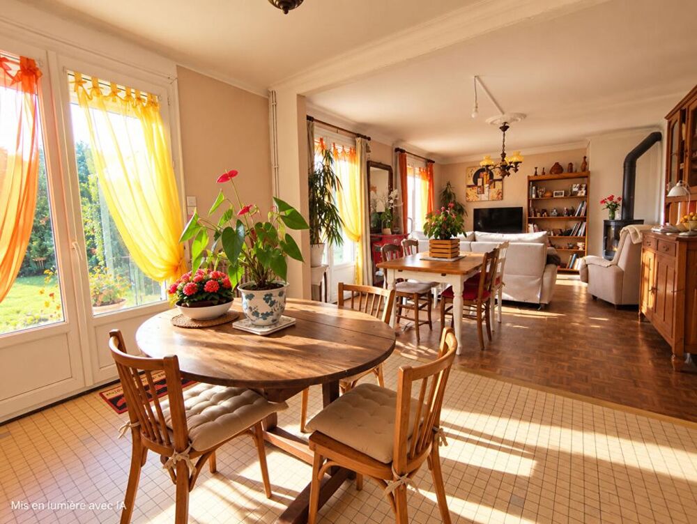 Vente Maison Grâces : Maison 4-5 chambres sur 1830 m2 de terrain avec Hangars Graces