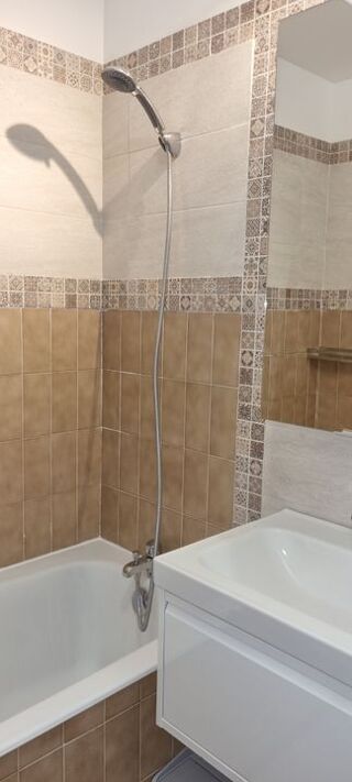  Appartement à louer 1 pièce 34 m²