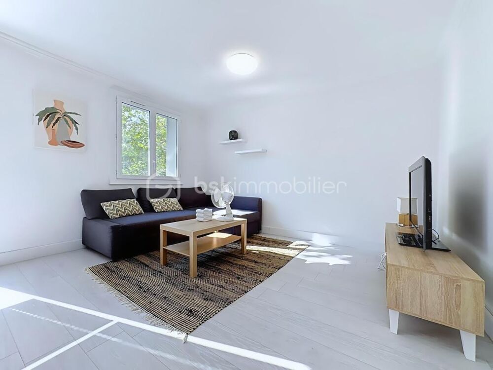 T3 62 m²  Aucun travaux  Balcon  Ascenseur  Tram E  Cave