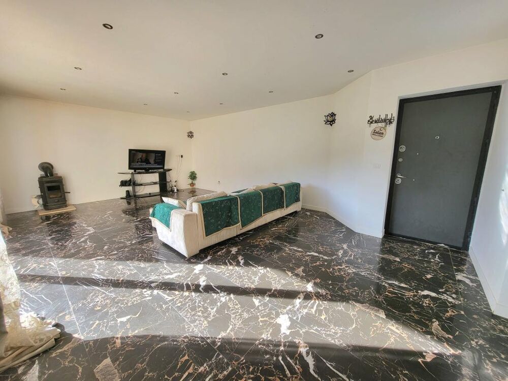 � vendre  Maison Tourrette-Levens (06690)