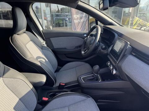 Clio V E-Tech hybride complet 145 ch GSR2 Techno 2024 occasion 42210 Bellegarde-en-Forez