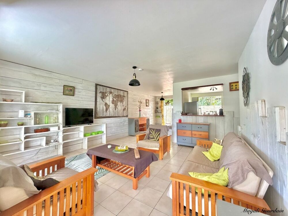 Vente Maison SAINTE-ANNE – À VENDRE – QUARTIER CALME ET RECHERCHÉ – COMMERCES À PIED – PLAGES À PROXIMITÉ Sainte anne