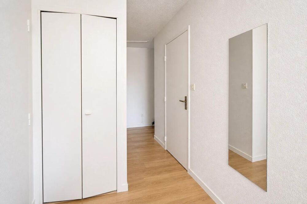 Studio lumineux à 300m de la Brûlade