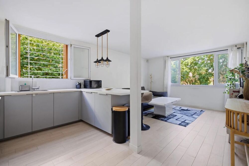 Appartement 3 pièces de 56 m² à Suresnes