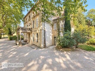  Propriété/château à vendre 15 + pièces 700 m²