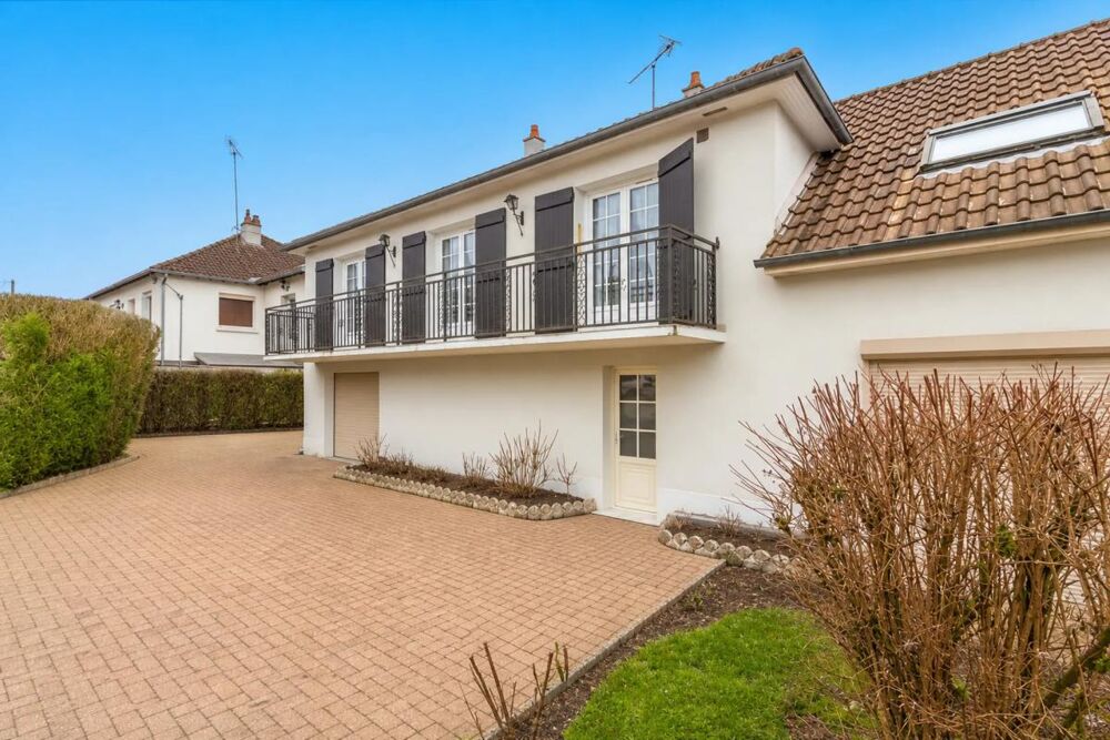 Maison de 7 pièces de 123 m² à Nouan-le-Fuzelier