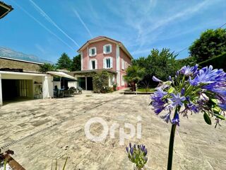  Maison  vendre 9 pices 224 m