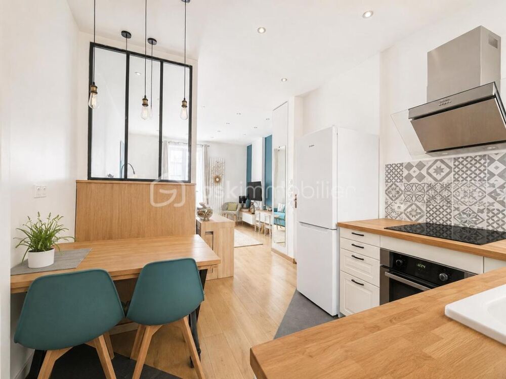 Vente Appartement Appartement de charme dans un immeuble historique du 9ème arrondissement Paris 17