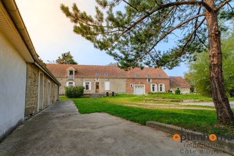   Magnifique Corps de Ferme Rnov  Rety - Deux Habitations, Grange, Dpendances sur Plus de 10 000 m Ferme - 15 + pice(s) - 295 m