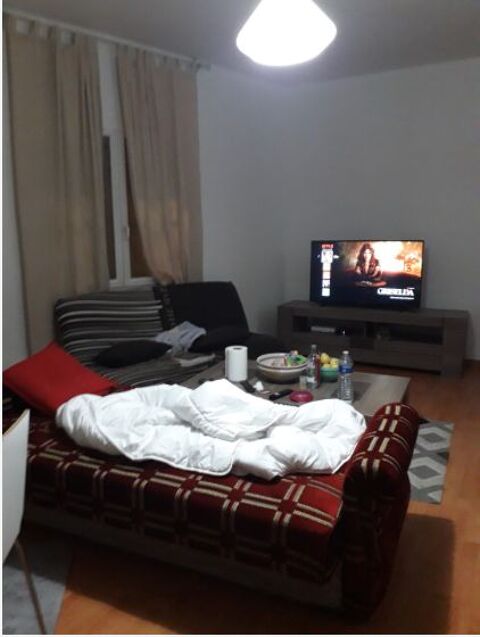  Appartement � louer 3 pi�ces 300 m�