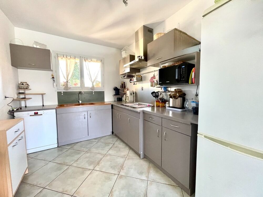 Vente Maison Maison 6 pièces 128 m² avec double garage et jardin Saint laurent d aigouze