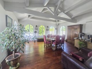  Maison  vendre 6 pices 220 m