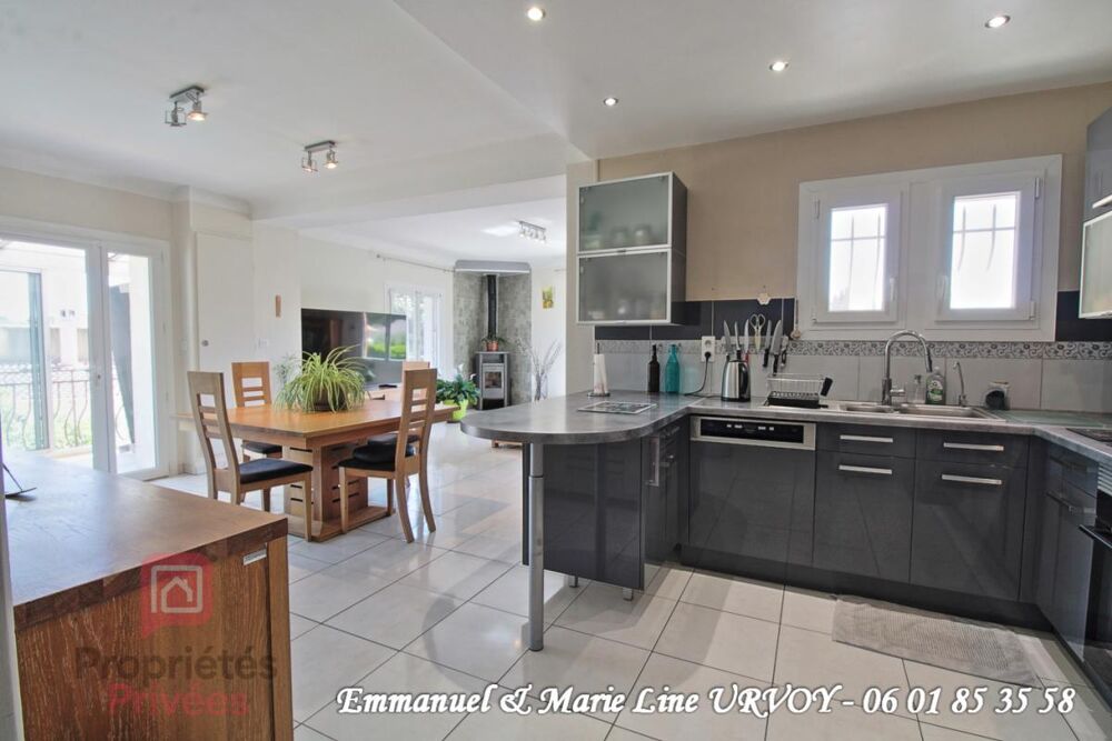 EXCLUSIVITE - NOVES 13550: Appartement T5 avec véranda et Terrasse