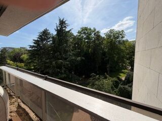  Appartement à louer 2 pièces 69 m²