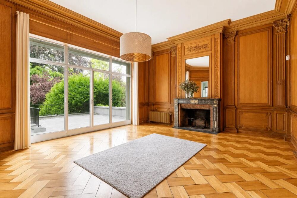 Maison 8 pièces 350 m² · à Tourcoing · 350 m² · 689 000 €